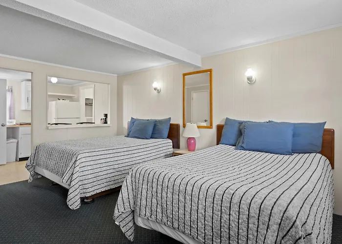 Beach Motel And Suites